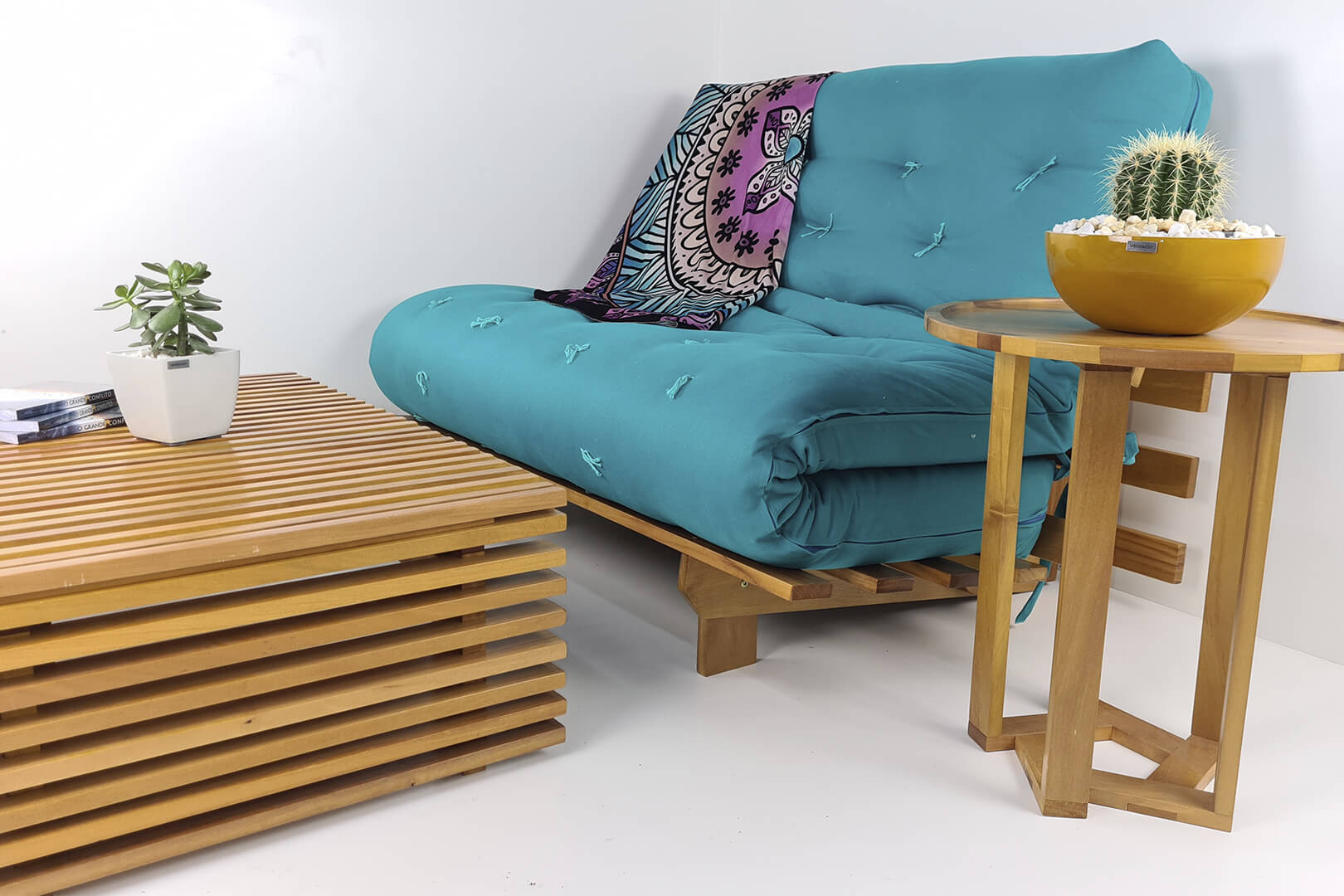 Mesa Lateral Design Redonda Madeira Nobre