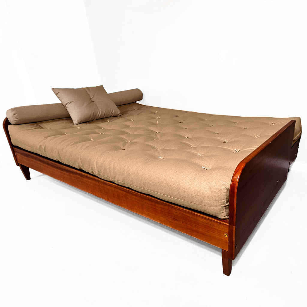 Sofá Cama Casal Futon Paris ll Acquablock Madeira Maciça Imbuia D33 - Fendi