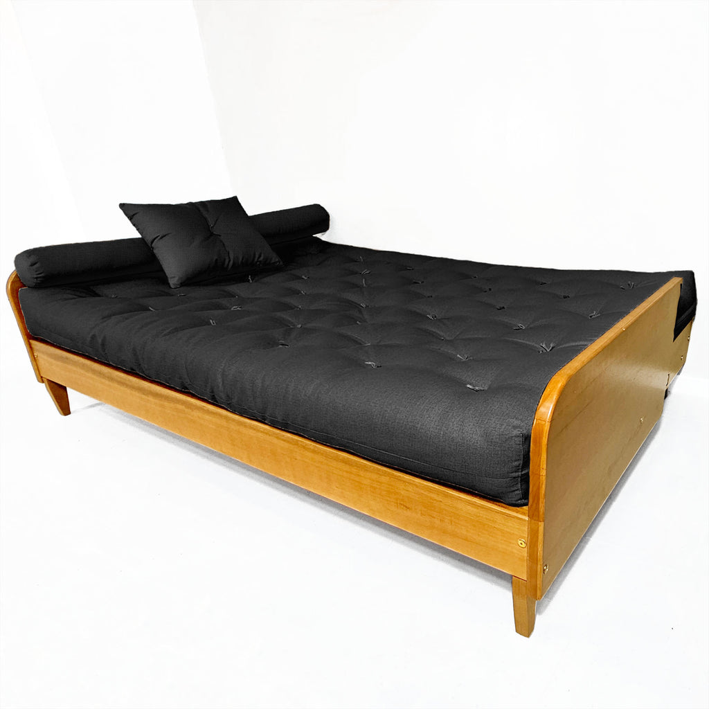 Sofá Cama Casal Futon Paris II  Acquablock Madeira Maciça Mel D33 - Preto