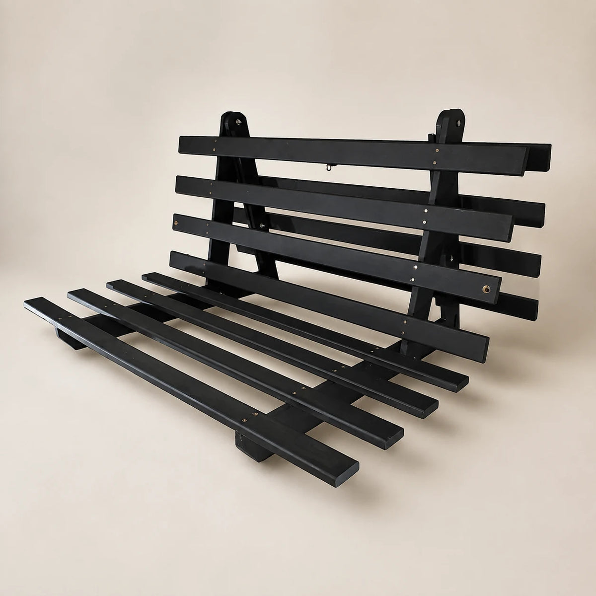Base Futon Casal Oriental Madeira Pinus Cor Preta