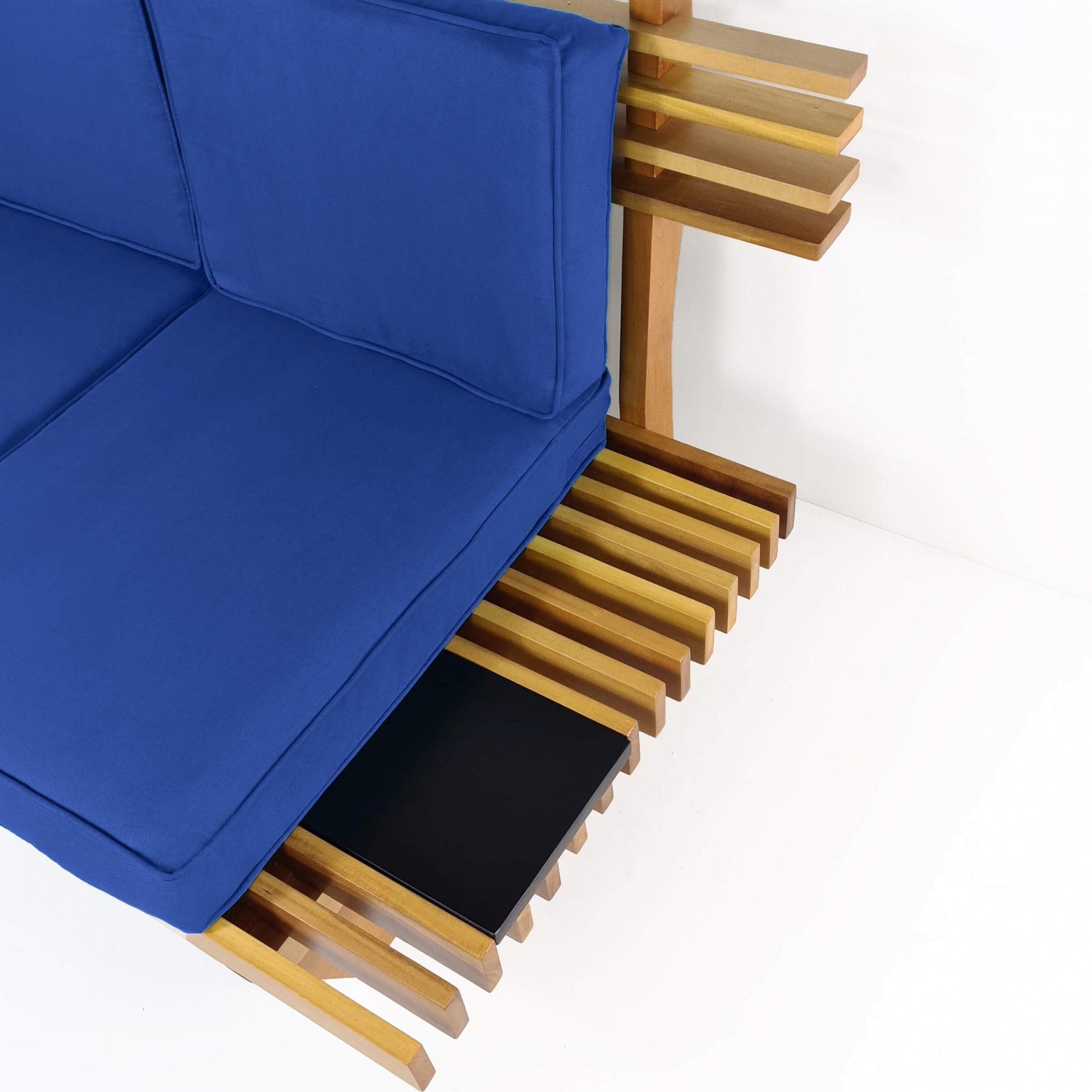 Sofá 3 Lugares Madeira Nobre Maciça Xangai Sala Moderna Azul Royal