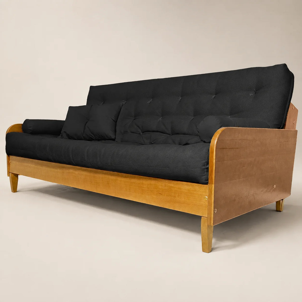 Sofá De Madeira Nobre Cor Mel Futon Paris - Tecido Acquablock Cor Preto