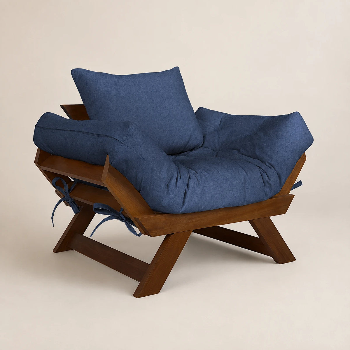 Poltrona Jap�o Acquablock Madeira Nobre Imbuia - Azul Royal