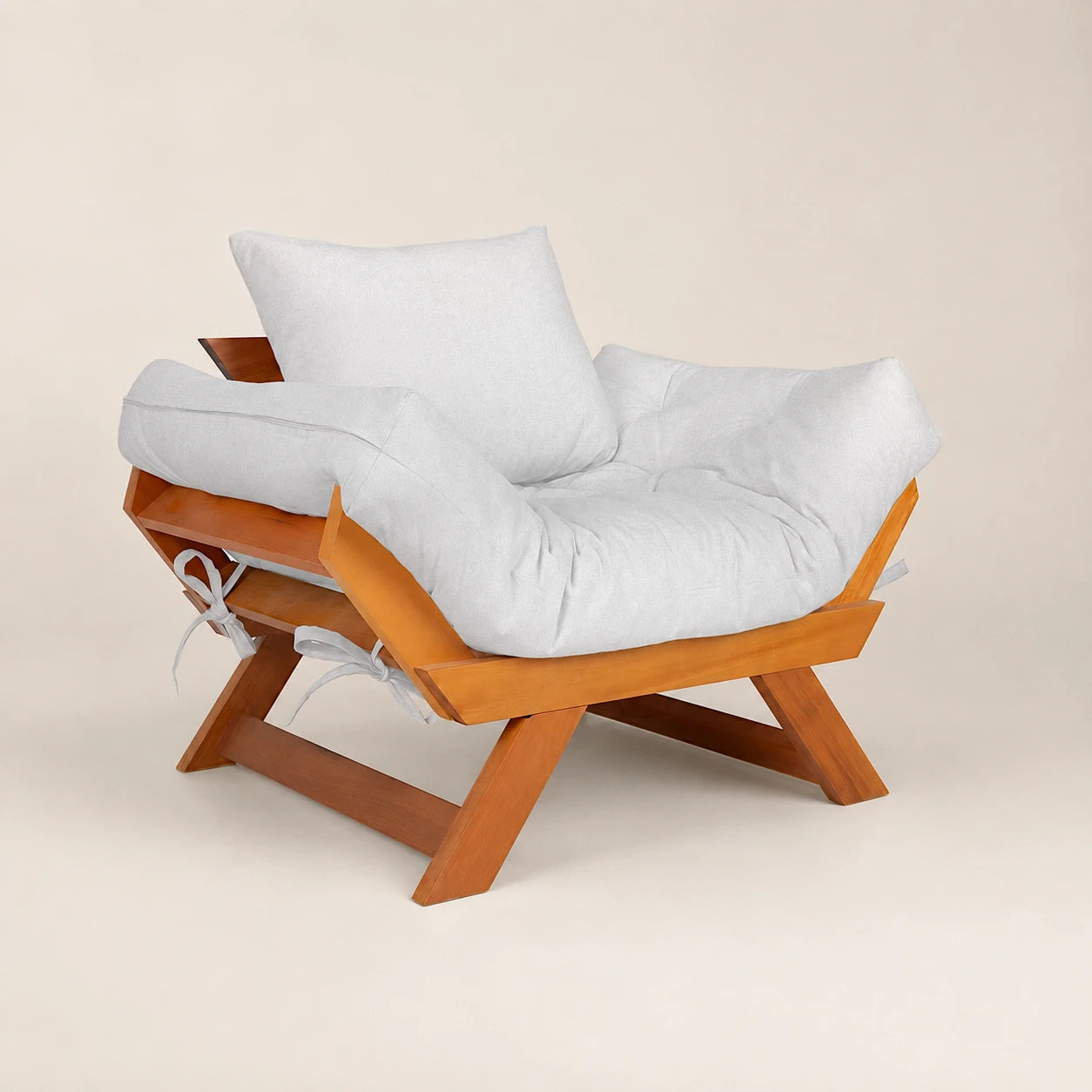 Poltrona Jap�o Acquablock Madeira Nobre Mel - Branco Off