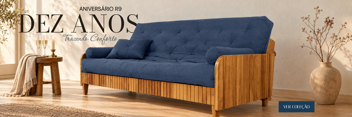 Banner 10 anos R9 + 10.10: Sofá Cama Casal Futon Paris II Ripado Acquablock Madeira Maciça Mel - Cor Azul Royal