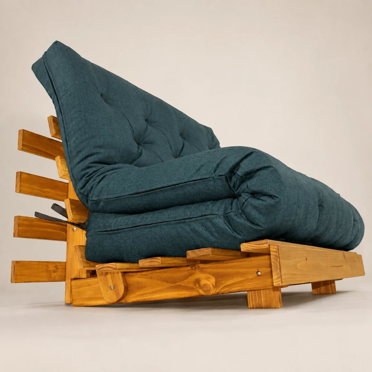 Sofá Cama Casal Futon Tokio Madeira Cor Mel Acquablock Verde Oliva